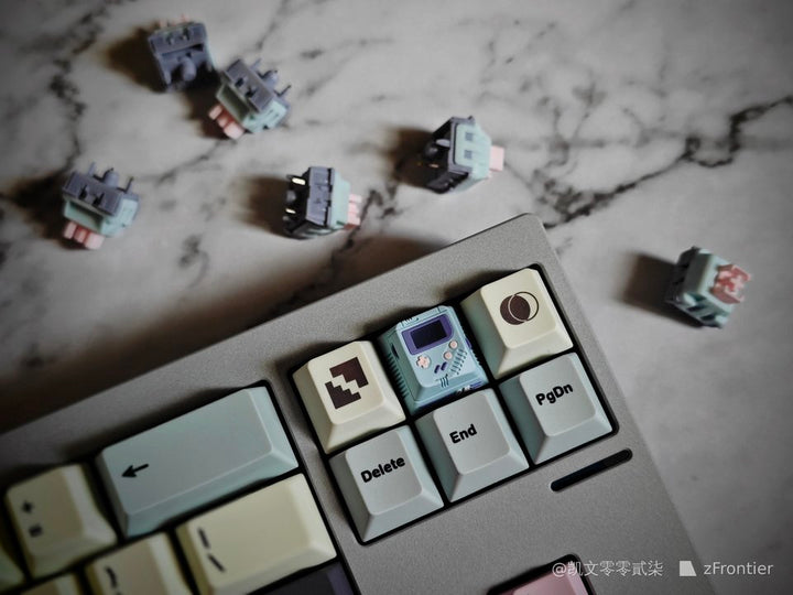 ZMKC x XCJZ Pocket Game Console Artisan Keycap - LUCY Edition