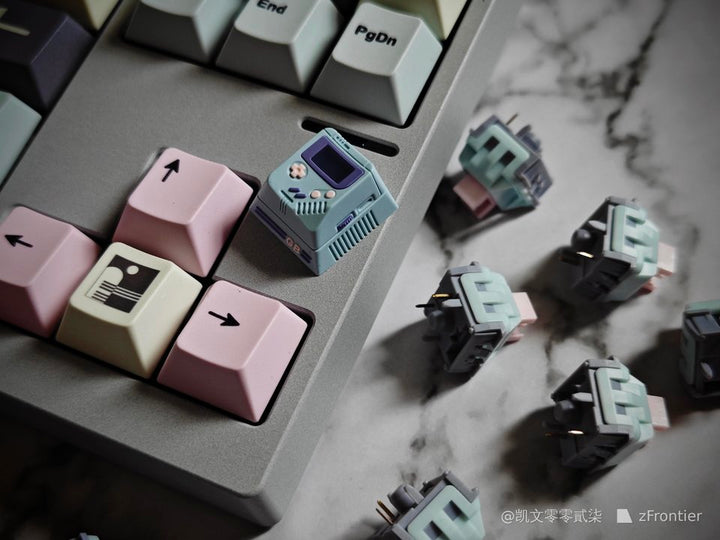 ZMKC x XCJZ Pocket Game Console Artisan Keycap - LUCY Edition